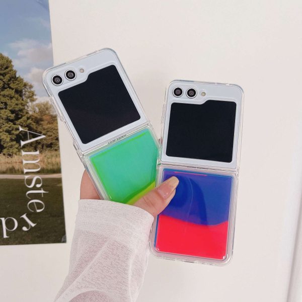 Z Flip 5 Case with Flowing Quicksand