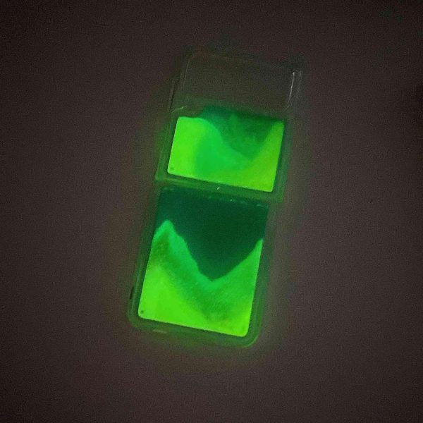 Z Flip 4/3 Case with Quicksand - Image 4