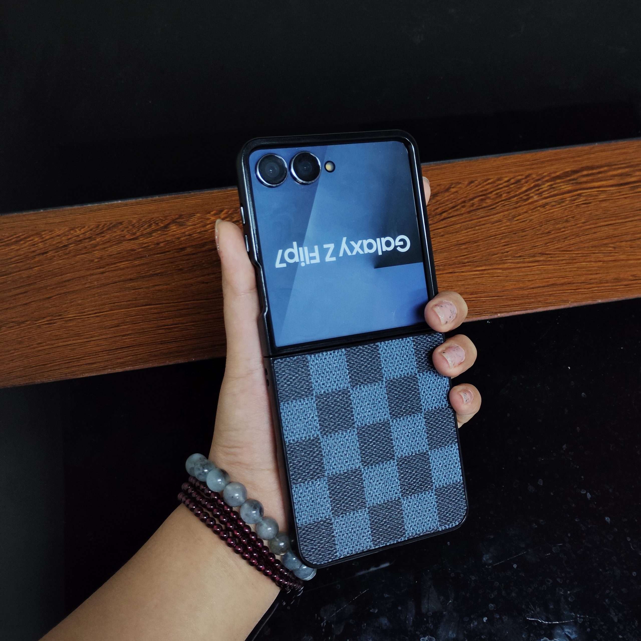 Samsung Galaxy Z Flip 7&6&5 Simple Checkered Pattern Phone Case - Image 4