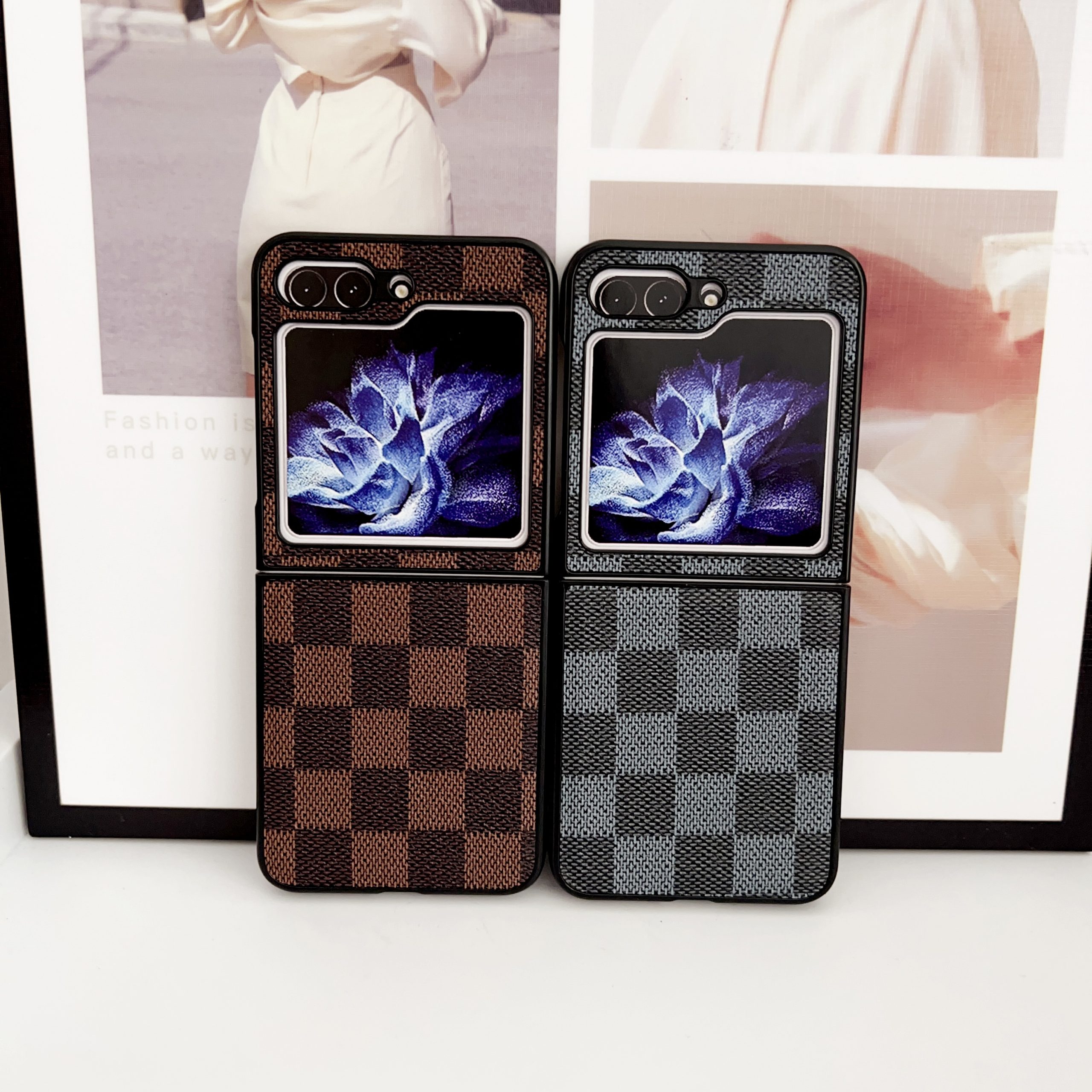 Samsung Galaxy Z Flip 7&6&5 Simple Checkered Pattern Phone Case - Image 10